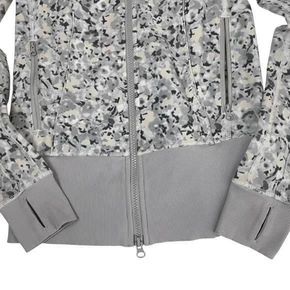 lululemon Nice Asana Jacket Fleur Silver Spoon Grey Sz 4 - Picture 9 of 15